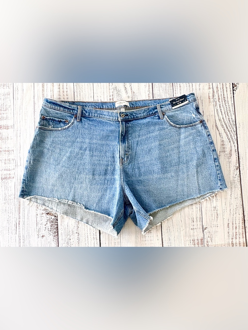 NWT Abercrombie Curve Love Dad Shorts High Rise Size 24 - Picture 2 of 11